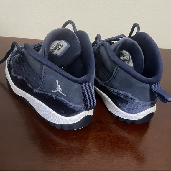 Jordan shoes for toddler. Size 10C US - Picture 4 of 5